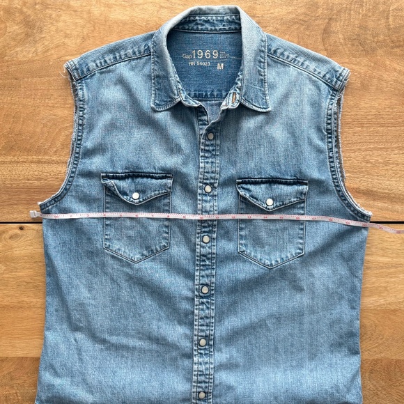 Gap | M | Sleeveless Denim Shirt - Picture 5 of 11